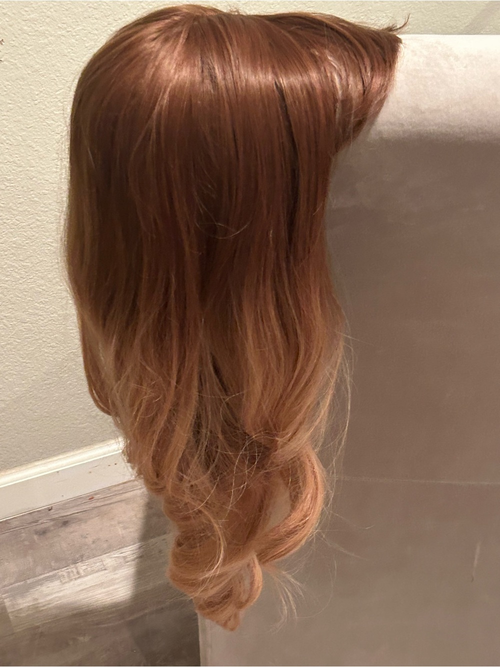 Wavy Copper Auburn Synthetic Wig – Warm Ginger Brown – New Never Worn